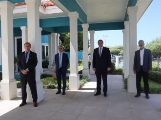 CAft cu bishita oficial cerca Gobernador Boekhoudt