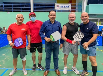 Minister di Enseñanza y Deporte Sr. Endy Croes tabata presente na apertura oficial di torneo di pickleball