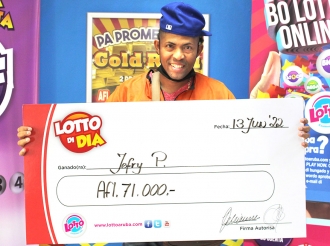 Jefry a gana jackpot di Lotto di Dia di Diadomingo