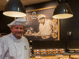 Ling & Sons a expande su Panaderia cu Hendrickx the baker