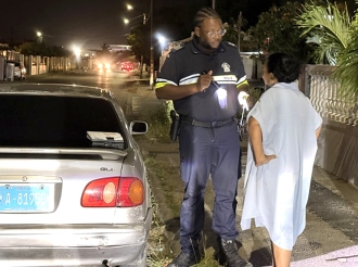 Polis a detene señora burachi cu a ocasiona accident