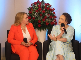 Durante Conferencia 'Strong Women Choose to Challenge