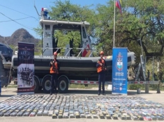 Speedboat tipo GoFast gara cu 706 kg di cocaina riba lama noordwest di Aruba