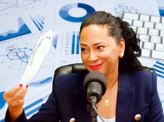 Legado di Xiomara Maduro ta un maneho financiero debil