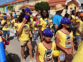 Yuda cuida nos oido manteniendo e decibel na 85