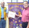 John Fun a duna un presentacion na Aruba Lions Club